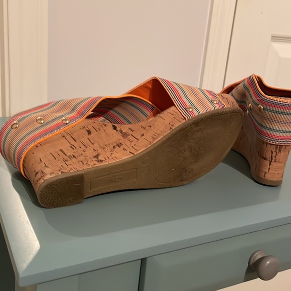 Wedge sandals with multi coloured straps - Picture 6 of 7